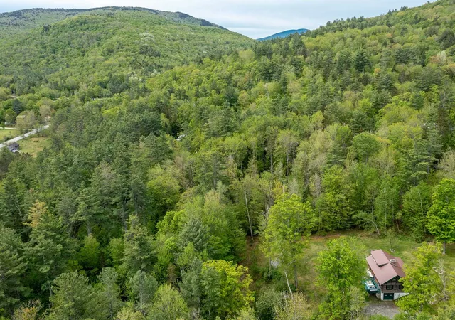 Homes for sale in Londonderry, VT | 287 Powder Mill Rd, Londonderry, VT 05148 | MLS# 5090484