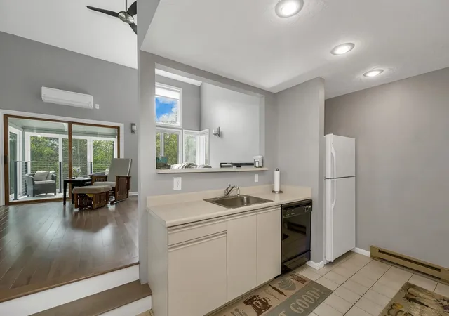 2nd image of 266a Michawanic Rd, Wakefield, NH 03872 | MLS# 5090487