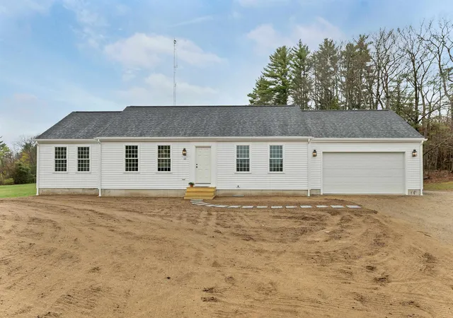 Photo 2 of Single family home for sale at 12 Piper St, Franklin, NH 03235 | MLS# 5090513 | Listing updated on 2026-10-02