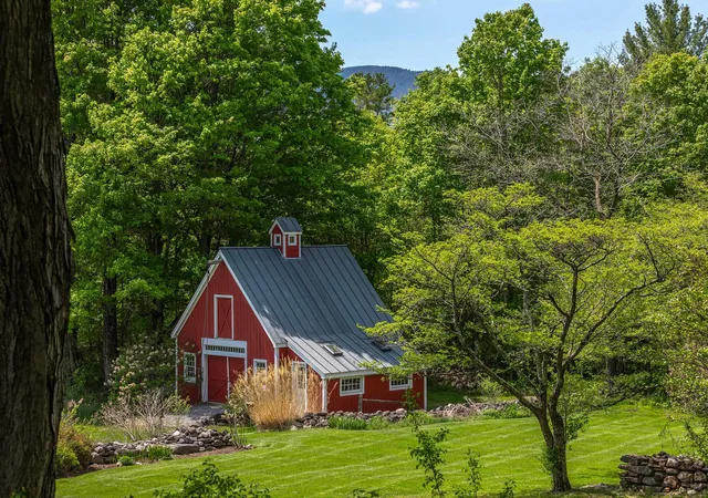 Homes for sale in Dorset, VT | 39 Eagle Rdg, Dorset, VT 05251 | MLS# 5090534