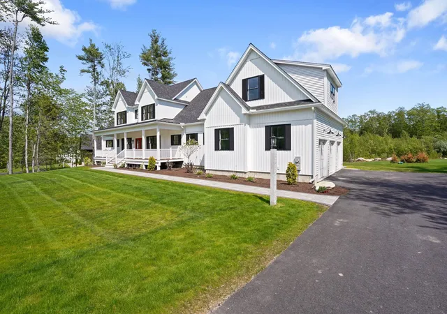 Homes for sale in Chester, NH | 32 Colby Farm Rd, Chester, NH 03036 | MLS# 5090572