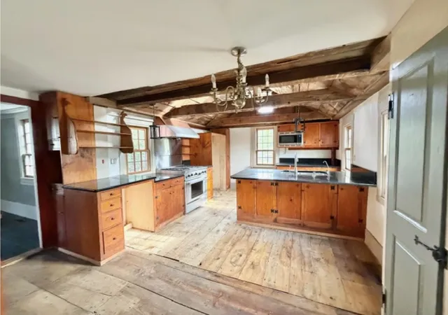 Photo 3 of Single family home for sale at 217 Portsmouth Ave, Stratham, NH 03885 | MLS# 5090577 | Listing updated on 2026-06-03