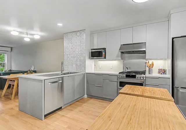 5th image of 306 Redrock Dr, Burlington, VT 05401 | MLS# 5090606