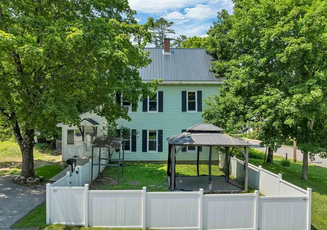 Homes for sale in Plymouth, NH | 37 Merrill St, Plymouth, NH 03264 | MLS# 5090668