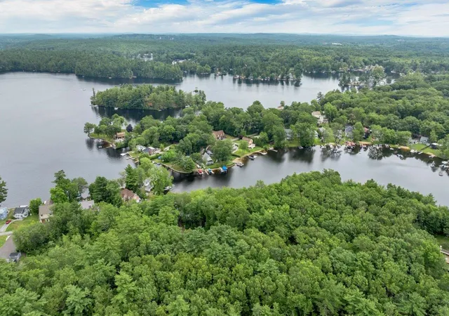 4th image of 19 Whitneys Grove Rd, Derry, NH 03038 | MLS# 5090703