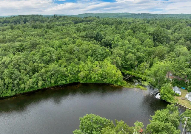 5th image of 19 Whitneys Grove Rd, Derry, NH 03038 | MLS# 5090703