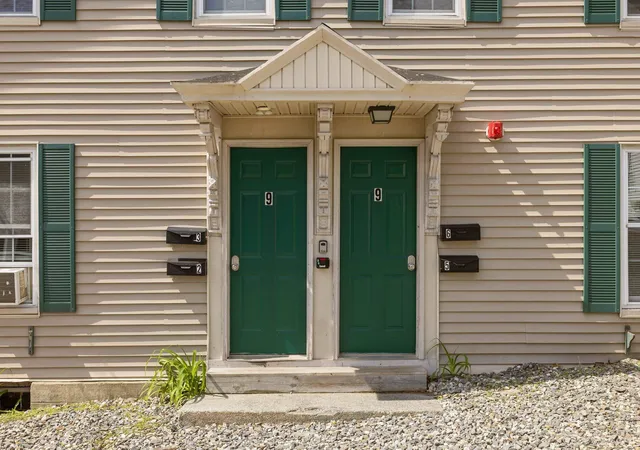 4th image of 9 Central St, Newmarket, NH 03857 | MLS# 5090734