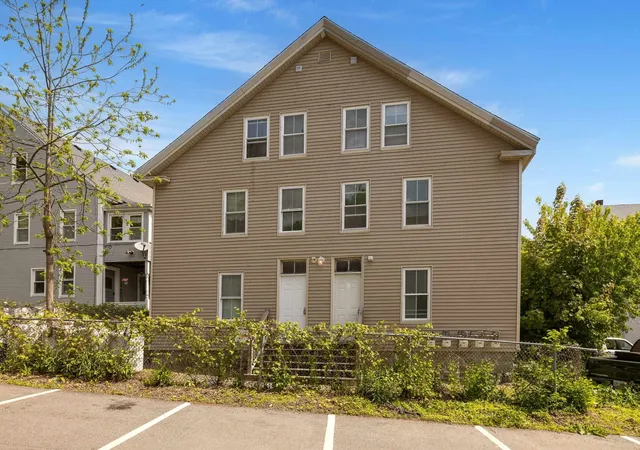 5th image of 9 Central St, Newmarket, NH 03857 | MLS# 5090734