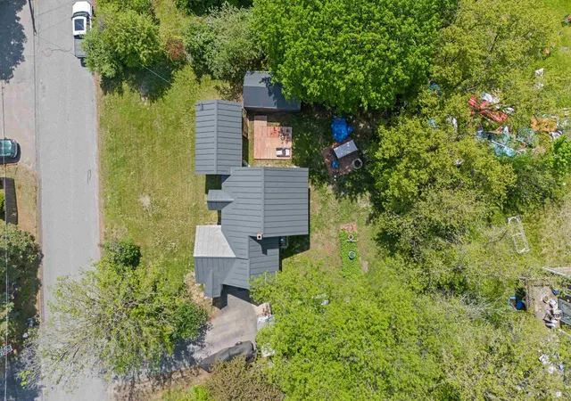 Photo 4 of Single family home for sale at 22 Second St, Claremont, NH 03743 | MLS# 5090759 | Listing updated on 2026-06-19
