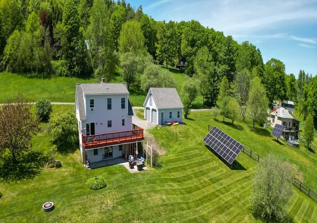Photo 4 of Single family home for sale at 23 Meadow View Ln, Hartland, VT 05048 | MLS# 5090825 | Listing updated on 2026-06-01