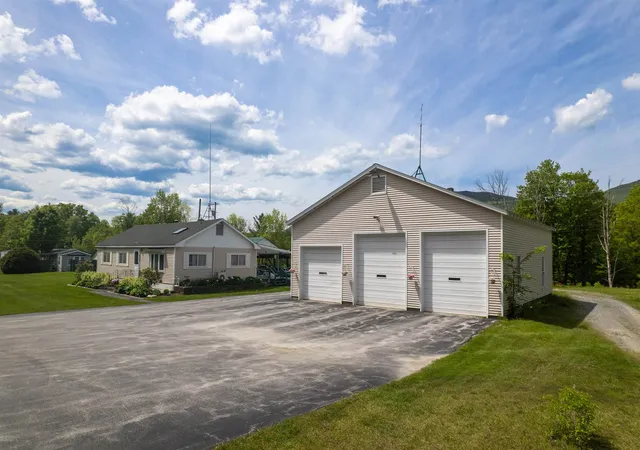 Homes for sale in Manchester, VT | 233 Squires Rd, Manchester, VT 05255 | MLS# 5090840