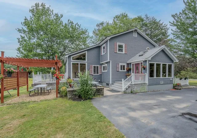 Photo 3 of Sale Pending at 140 Mountain View Rd, Deerfield, NH 03037 | MLS# 5090845 | Listing updated on 2026-08-27