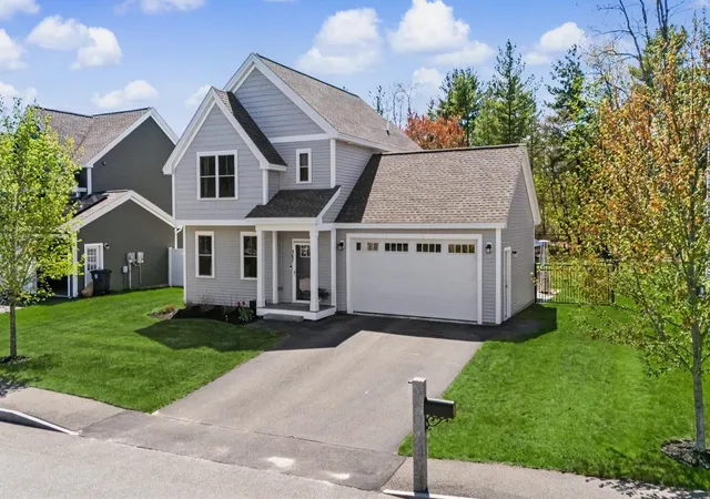 2nd image of 165 Shore Dr, Nashua, NH 03062 | MLS# 5090850
