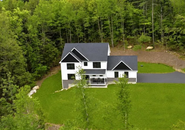 1st image of 8 Arrowwood Rd, New Boston, NH 03070 | MLS# 5090987