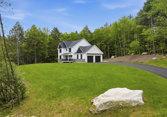 2nd image of 8 Arrowwood Rd, New Boston, NH 03070 | MLS# 5090987