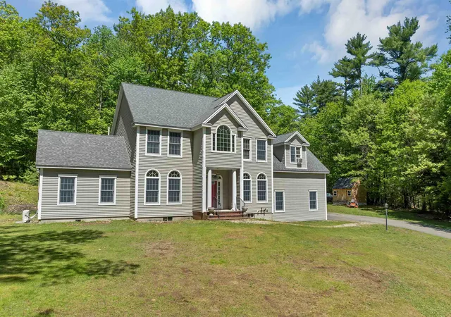 Homes for sale in Barrington, NH | 8 Stone Farm Rd, Barrington, NH 03825 | MLS# 5090993