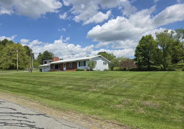 2nd image of 19 Smith's Rd, Lyndonville, VT 05851 | MLS# 5091000