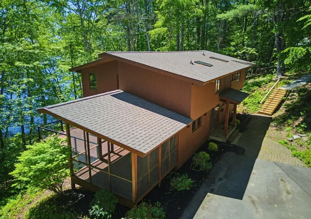 Photo 3 of Single family home for sale at 18 Treehouse Wy, Barrington, NH 03825 | MLS# 5091019 | Listing updated on 2026-06-12