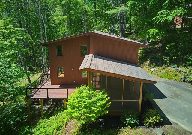 Photo 3 of Single family home for sale at 18 Treehouse Wy, Barrington, NH 03825 | MLS# 5091019 | Listing updated on 2026-06-12