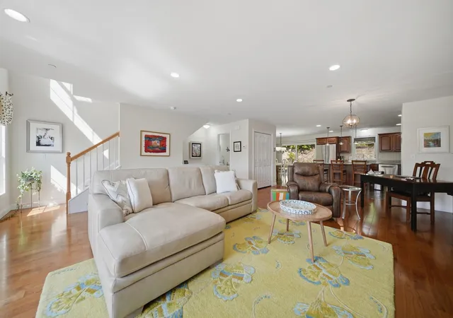 Photo 4 of Townhouse for sale at 6 Aster Ct #B, Hudson, NH 03051 | MLS# 5091054 | Listing updated on 2026-06-22