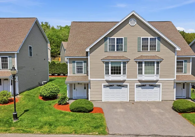 Photo 2 of Townhouse for sale at 5 Monarch Ct #A, Hudson, NH 03051 | MLS# 5091055 | Listing updated on 2026-05-30