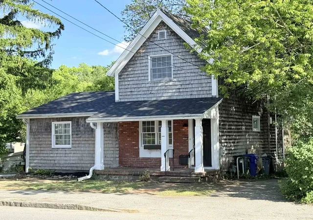Photo 1 of Single family home for sale at 426 Milford St, Manchester, NH 03102 | MLS# 5091059 | Listing updated on 2026-09-16