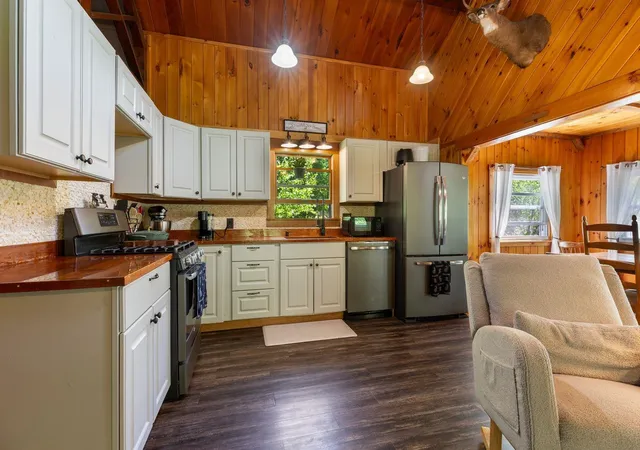 Photo 3 of Single family home for sale at 288 Woodward Rd, North Haverhill, NH 03774 | MLS# 5091128 | Listing updated on 2026-08-19