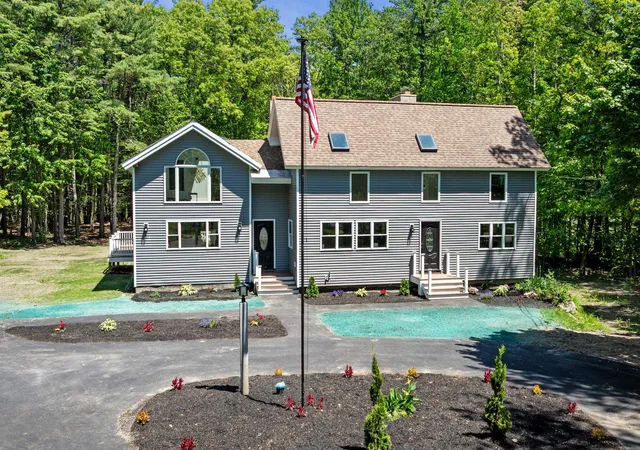 2nd image of 20 Hawkewood Rd, Sandown, NH 03873 | MLS# 5091191