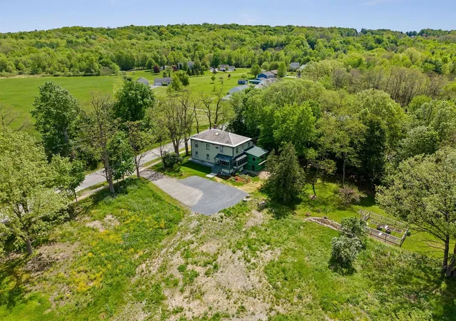 4th image of 188 Green St, Vergennes, VT 05491 | MLS# 5091205