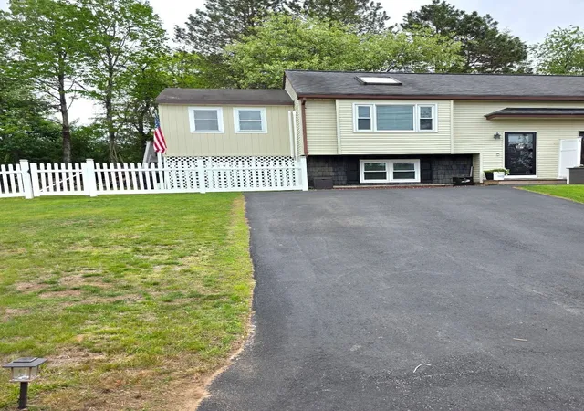 Homes for sale in Derry, NH | 6 L Matthew Dr #6 L, Derry, NH 03038 | MLS# 5091212