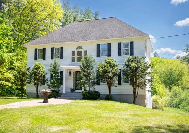 1st image of 15 Kelso Dr, Bow, NH 03304 | MLS# 5091216
