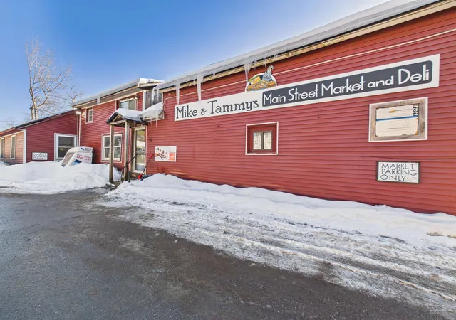 Homes for sale in Londonderry, VT | 2170 North Main St, Londonderry, VT 05148 | MLS# 5091253