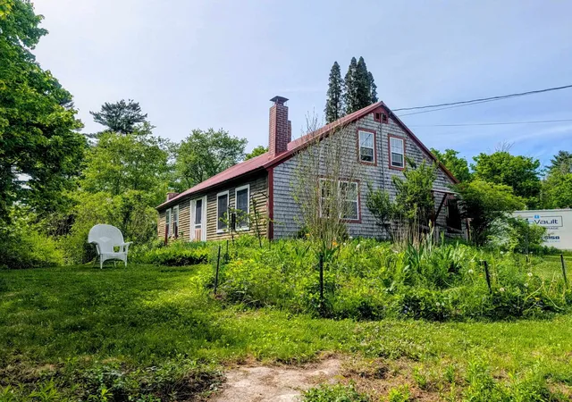 Homes for sale in Candia, NH | 40 Old Deerfield Rd, Candia, NH 03034 | MLS# 5091255