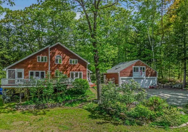 Homes for sale in Plymouth, NH | 34 Sunrise Cir, Plymouth, NH 03264 | MLS# 5091308