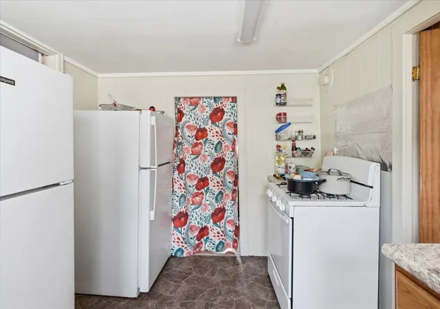 3rd image of 64 Hyde St, Burlington, VT 05401 | MLS# 5091360
