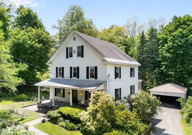 Homes for sale in Brattleboro, VT | 39 Locust St, Brattleboro, VT 05301 | MLS# 5091381