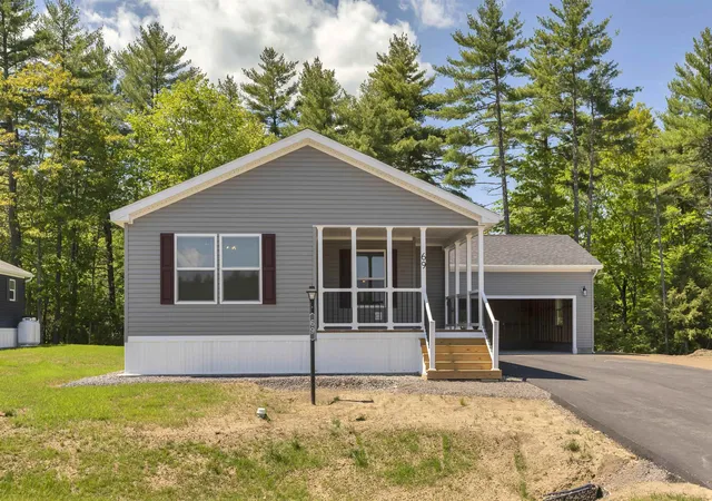 Homes for sale in Rochester, NH | 69 Diamondback Dr, Rochester, NH 03868 | MLS# 5091410