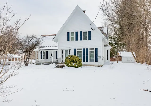 1st image of 118 Barnes St, West Rutland, VT 05777 | MLS# 5091429