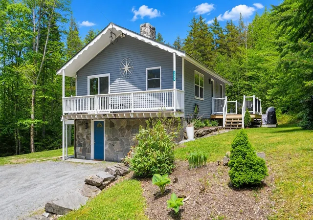 Homes for sale in Ludlow, VT | 1043 Town Farm Rd, Ludlow, VT 05149 | MLS# 5091439