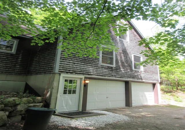 Photo 3 of Sale Pending at 90 Wilsons Woods Rd, Brattleboro, VT 05301 | MLS# 5091453 | Listing updated on 2026-08-24