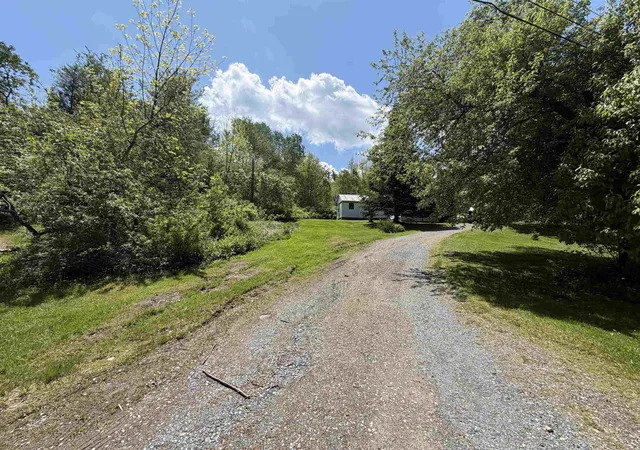 Homes for sale in Piermont, NH | 51 Barton Rd, Piermont, NH 03779 | MLS# 5091504
