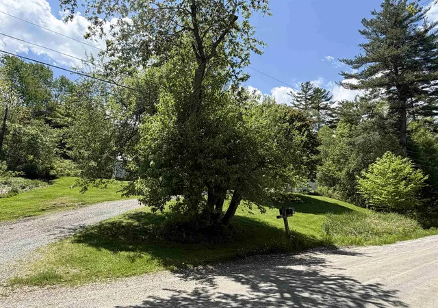 Homes for sale in Piermont, NH | 51 Barton Rd, Piermont, NH 03779 | MLS# 5091504
