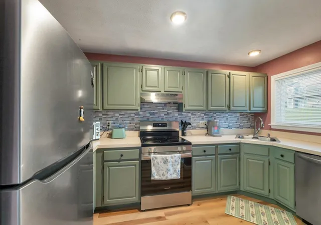 4th image of 41 Evergreen Dr #5, Laconia, NH 03226 | MLS# 5091588