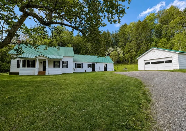 Photo 1 of Single family home for sale at 704 South Wheelock Rd, Lyndonville, VT 05851 | MLS# 5091604 | Listing updated on 2026-06-15