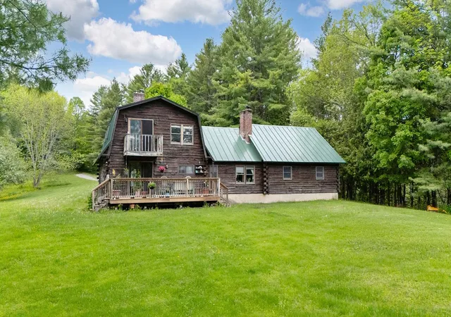 Photo 4 of Single family home for sale at 51 Ingersoll Ln, Barton, VT 05822 | MLS# 5091627 | Listing updated on 2026-09-10