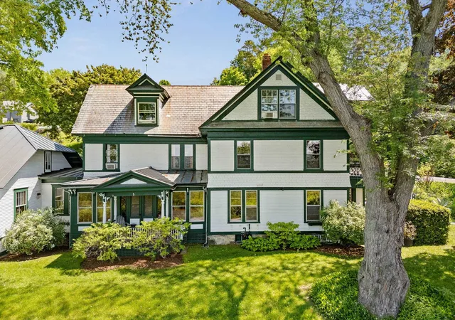 2nd image of 27 Inn Road #3, Charlotte, VT 05445 | MLS# 5091642
