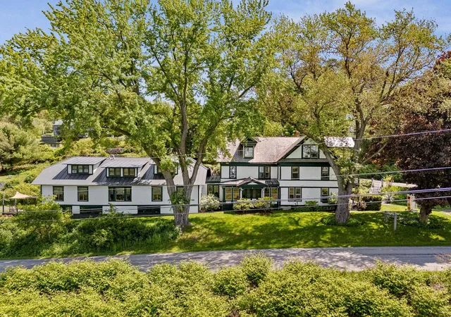 3rd image of 27 Inn Road #3, Charlotte, VT 05445 | MLS# 5091642