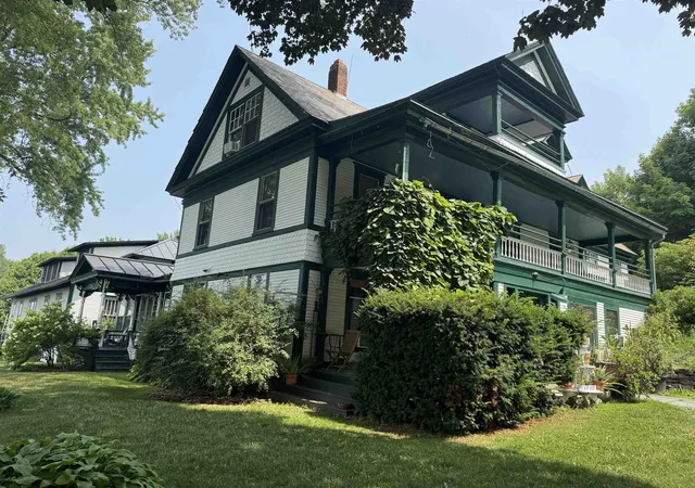 5th image of 27 Inn Road #3, Charlotte, VT 05445 | MLS# 5091642