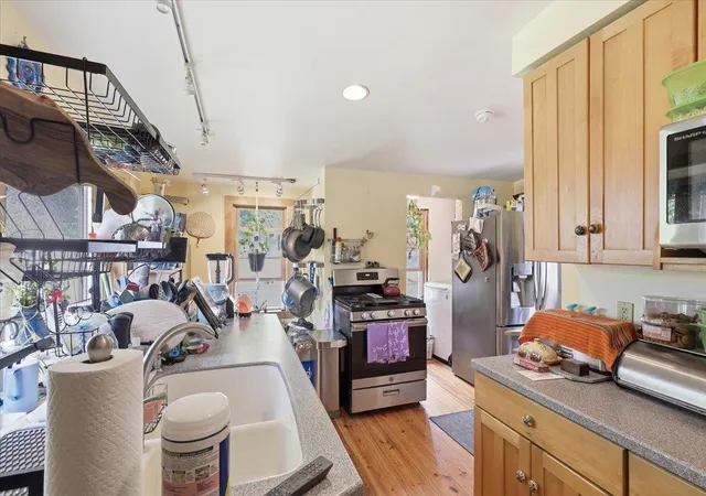 4th image of 141 West Canal St, Winooski, VT 05404 | MLS# 5091650