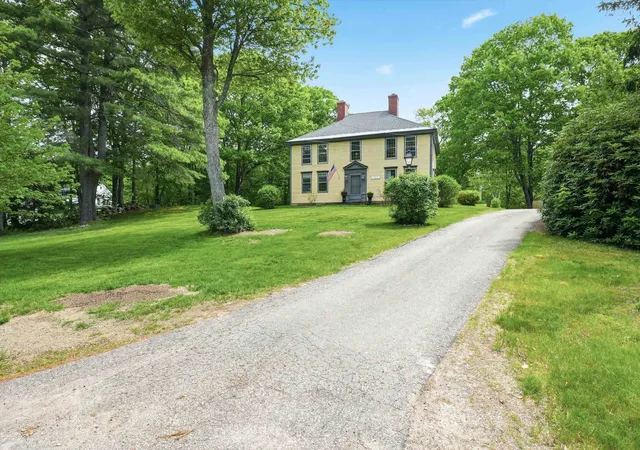5th image of 20 Stark Hwy S, Dunbarton, NH 03046 | MLS# 5091697